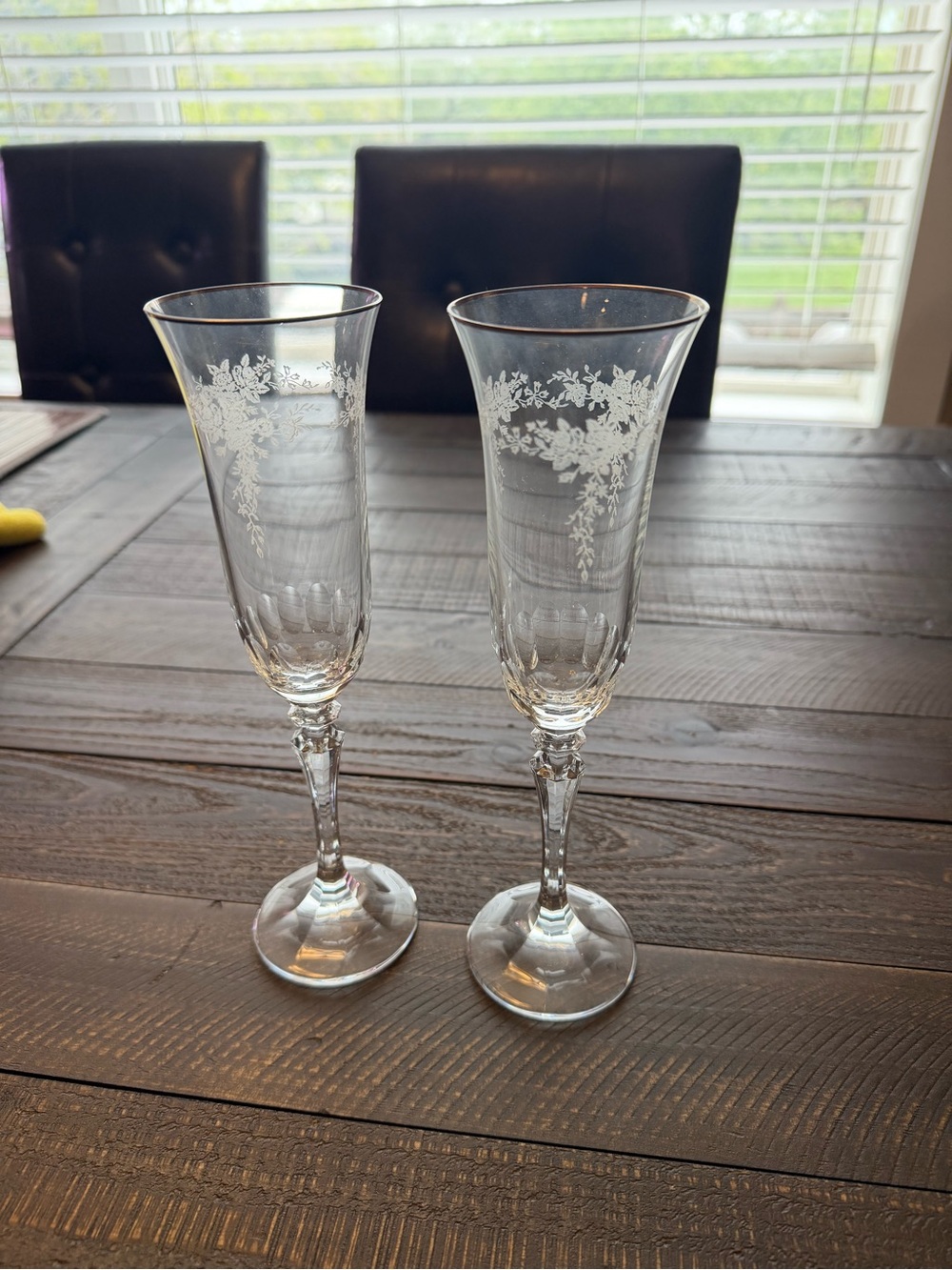 Royal Albert Crystal Etched Champagne Flutes - Set of 2
Brand new